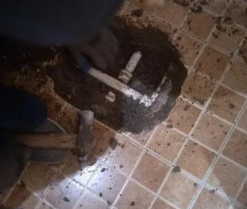 桂林市卫生间漏水维修公司为您分享下卫生间渗水如何处理及注意事项